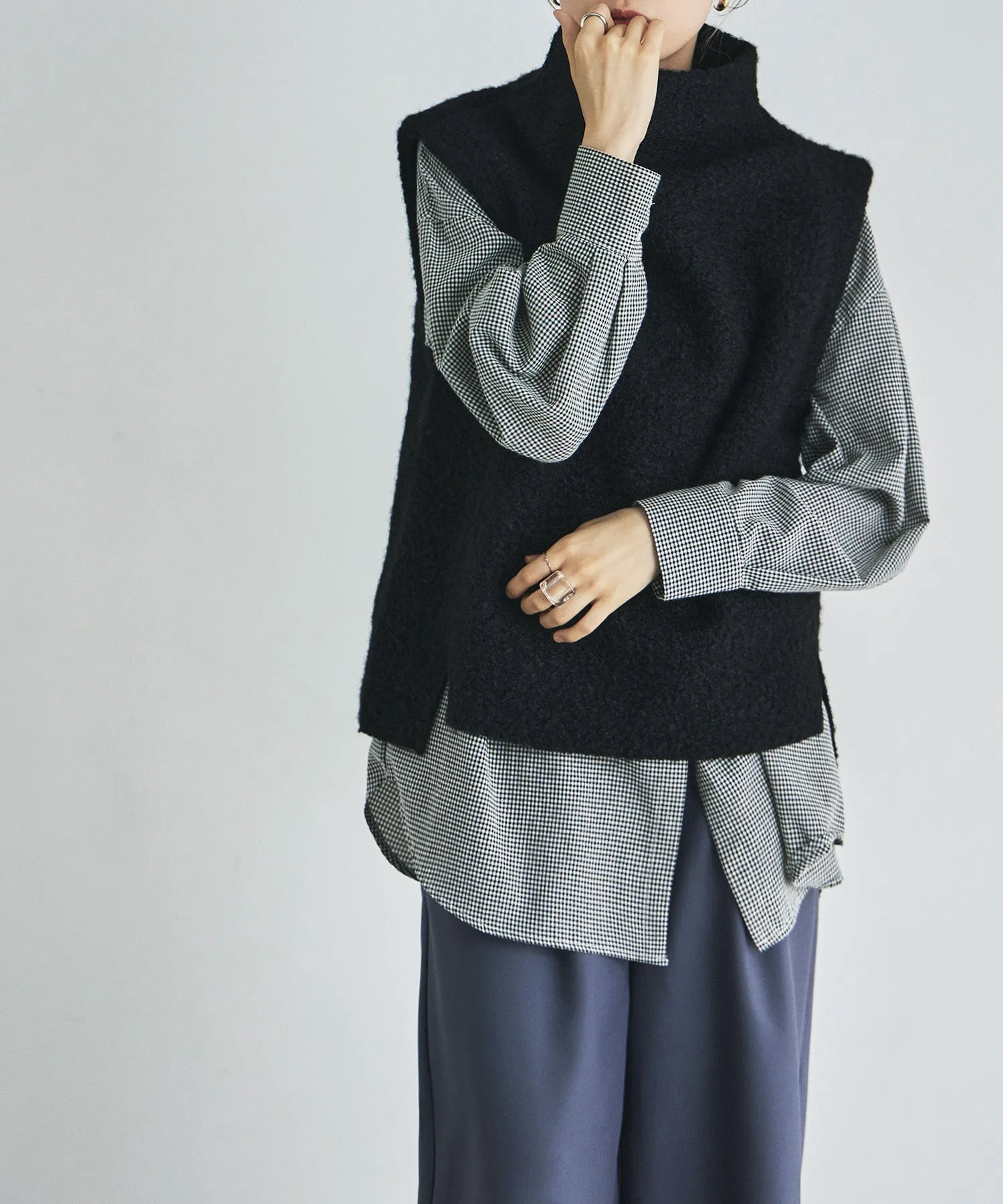 Ling wool high-neck vest