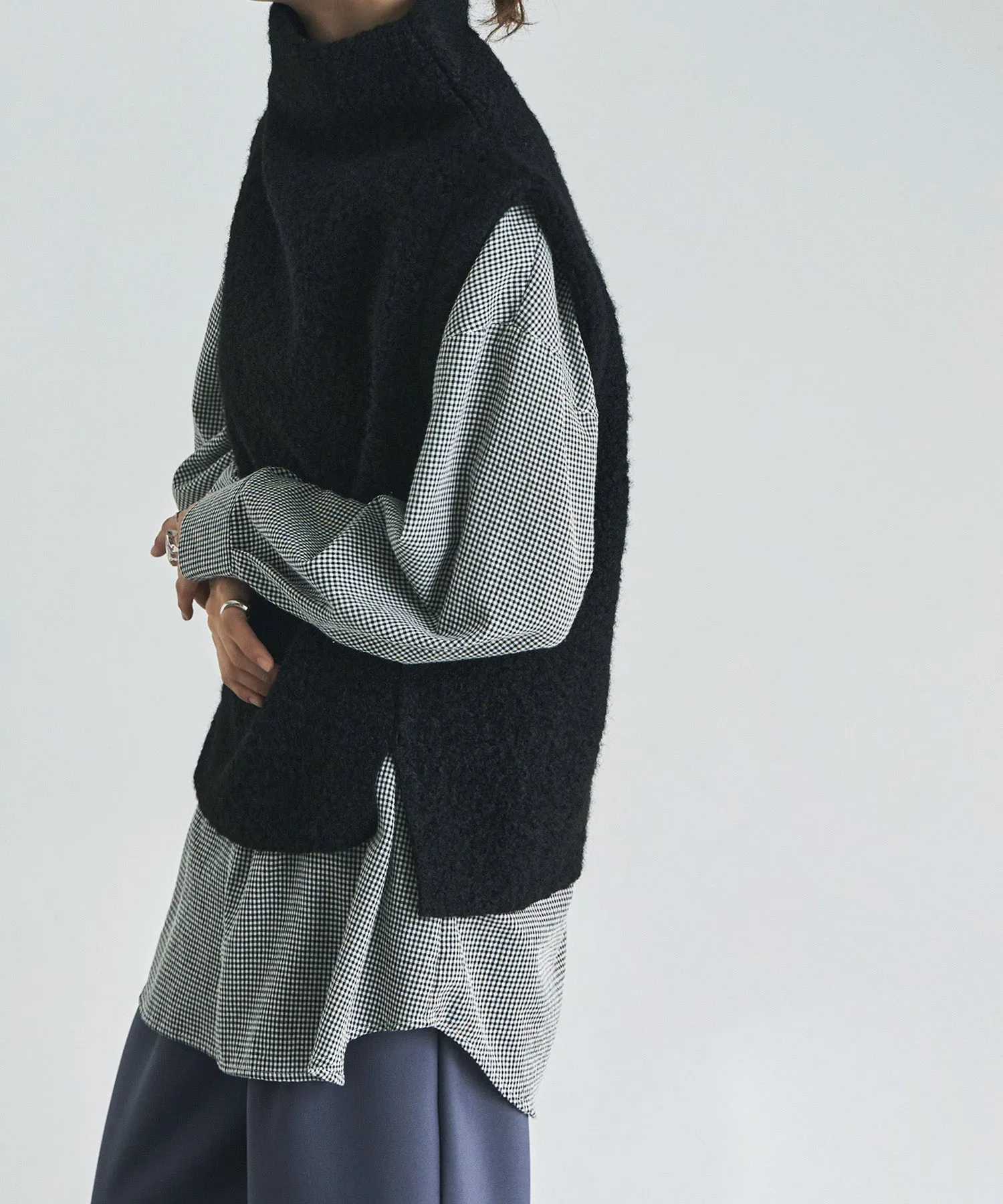 Ling wool high-neck vest