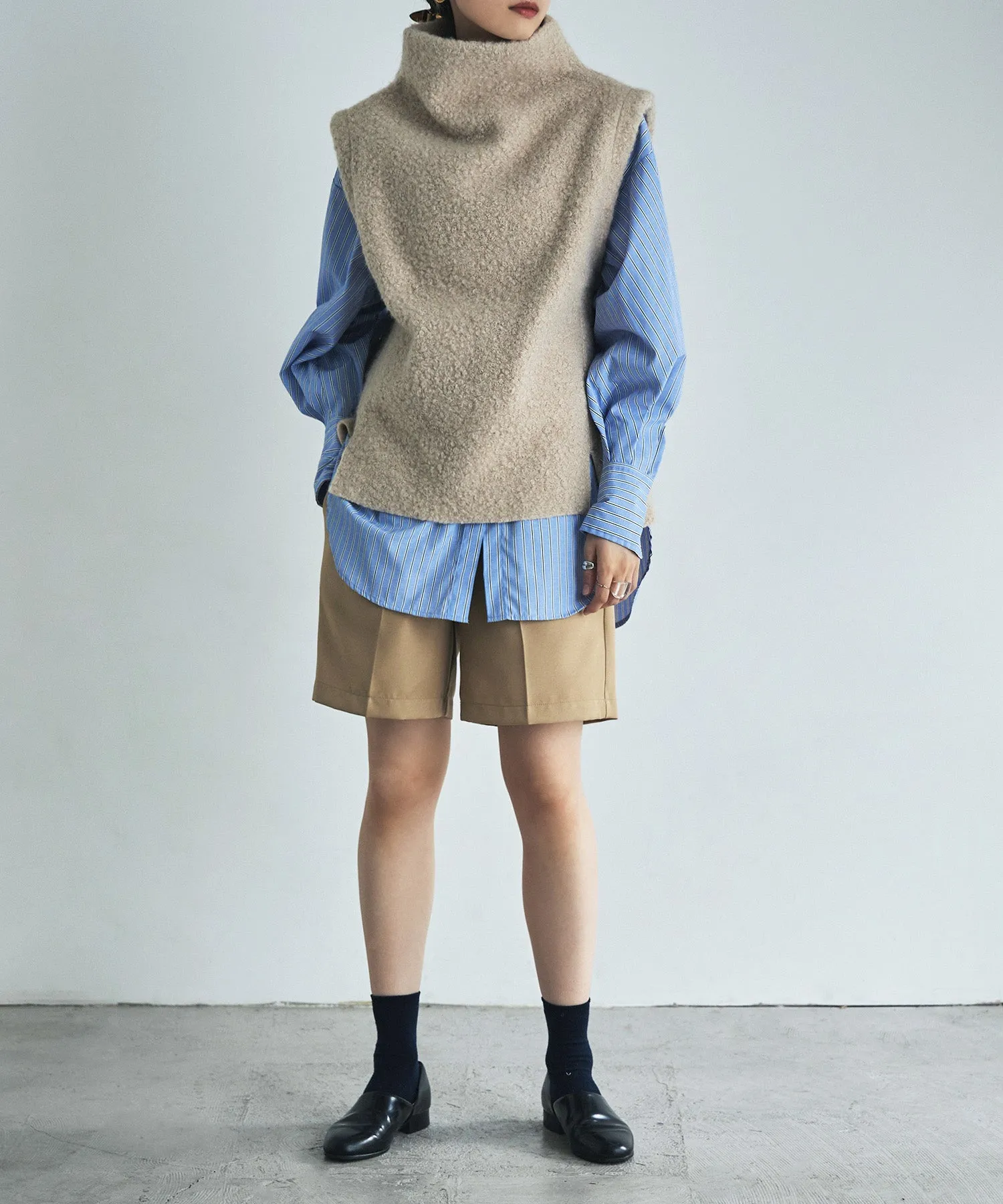 Ling wool high-neck vest