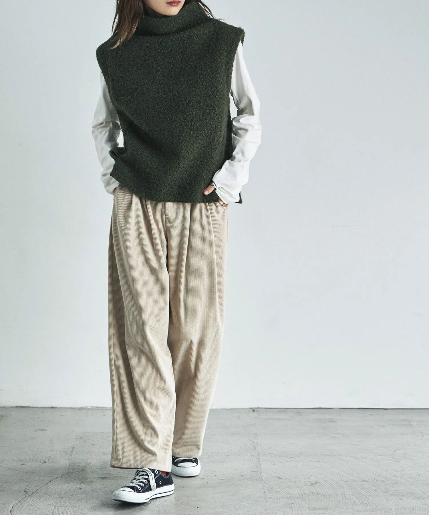 Ling wool high-neck vest