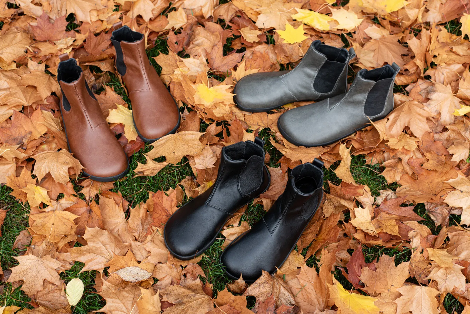 Men’s Chelsea barefoot black boots