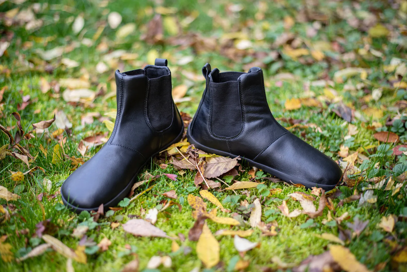 Men’s Chelsea barefoot black boots
