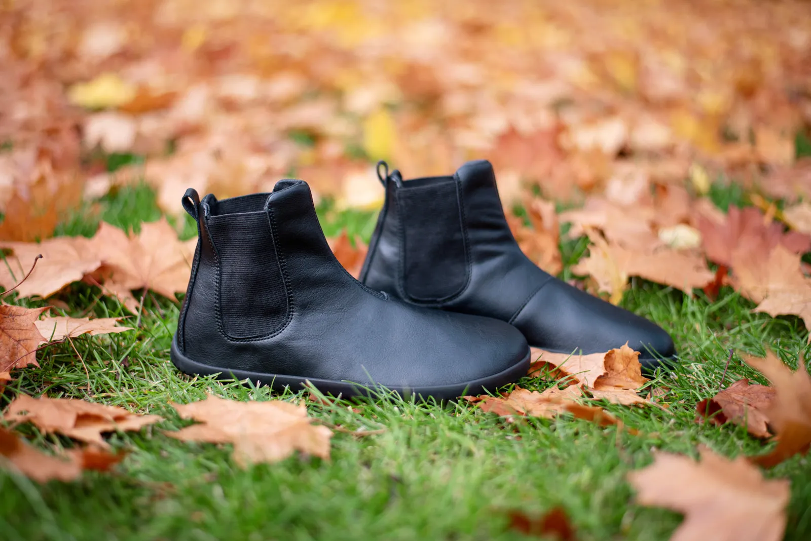 Men’s Chelsea barefoot black boots