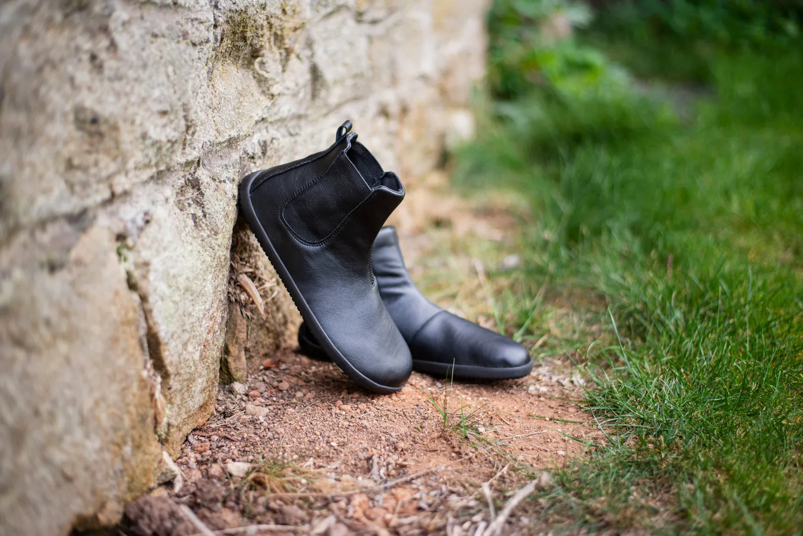 Men’s Chelsea barefoot black boots