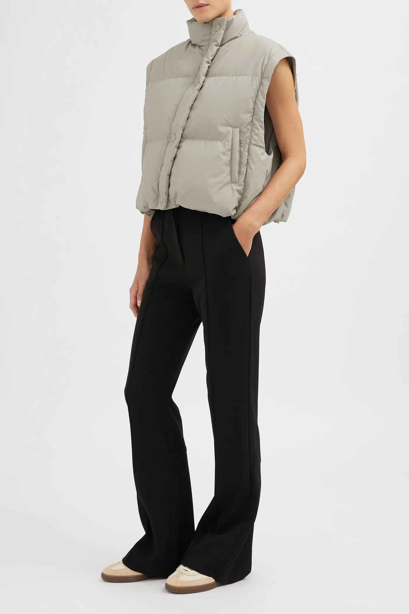 The Detachable Sleeve Duck Down Puffer Jacket