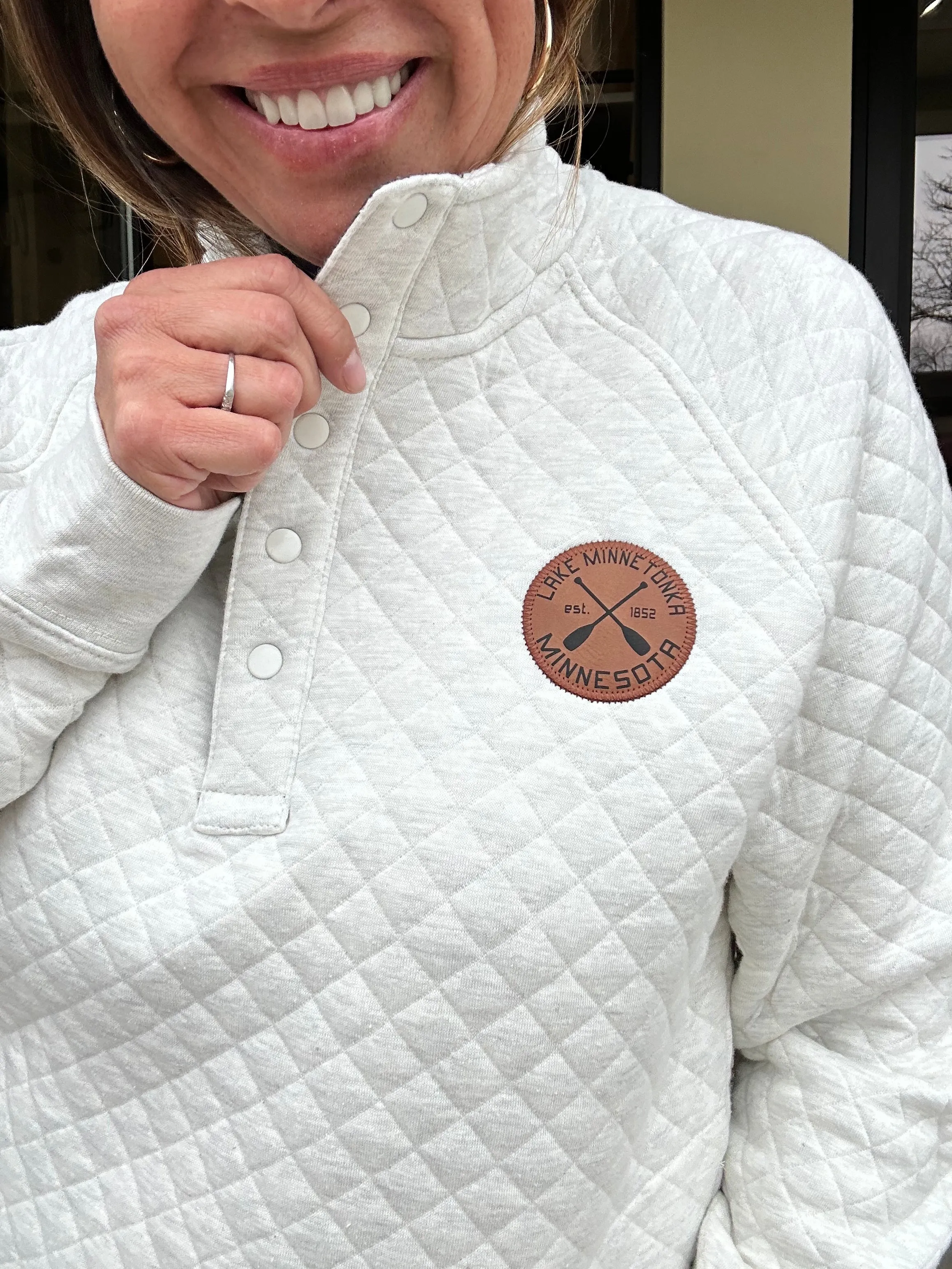 Unisex Quilted Pullover Minnetonka Patch [Oatmeal]