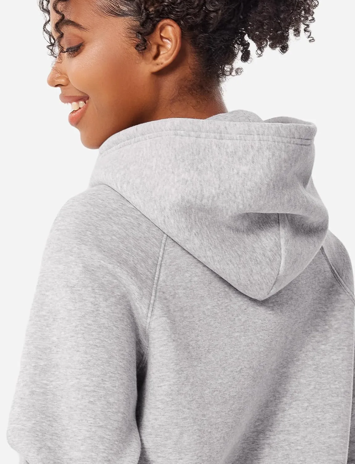 YEOREO Oversized Hoodies for Women Pullover Fleece Sweatshirts with Pocket Saavedra Fall Winter Casual Loose Outfits