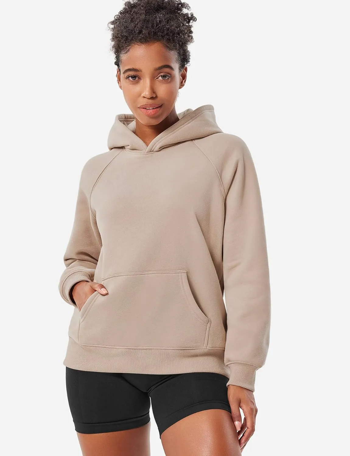 YEOREO Oversized Hoodies for Women Pullover Fleece Sweatshirts with Pocket Saavedra Fall Winter Casual Loose Outfits